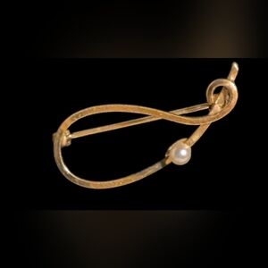 Delicate GF With Faux Pearl Pin